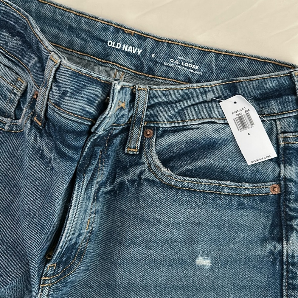 New with tags. Old Navy OG high-rise loose (secret slim pocket) size 6